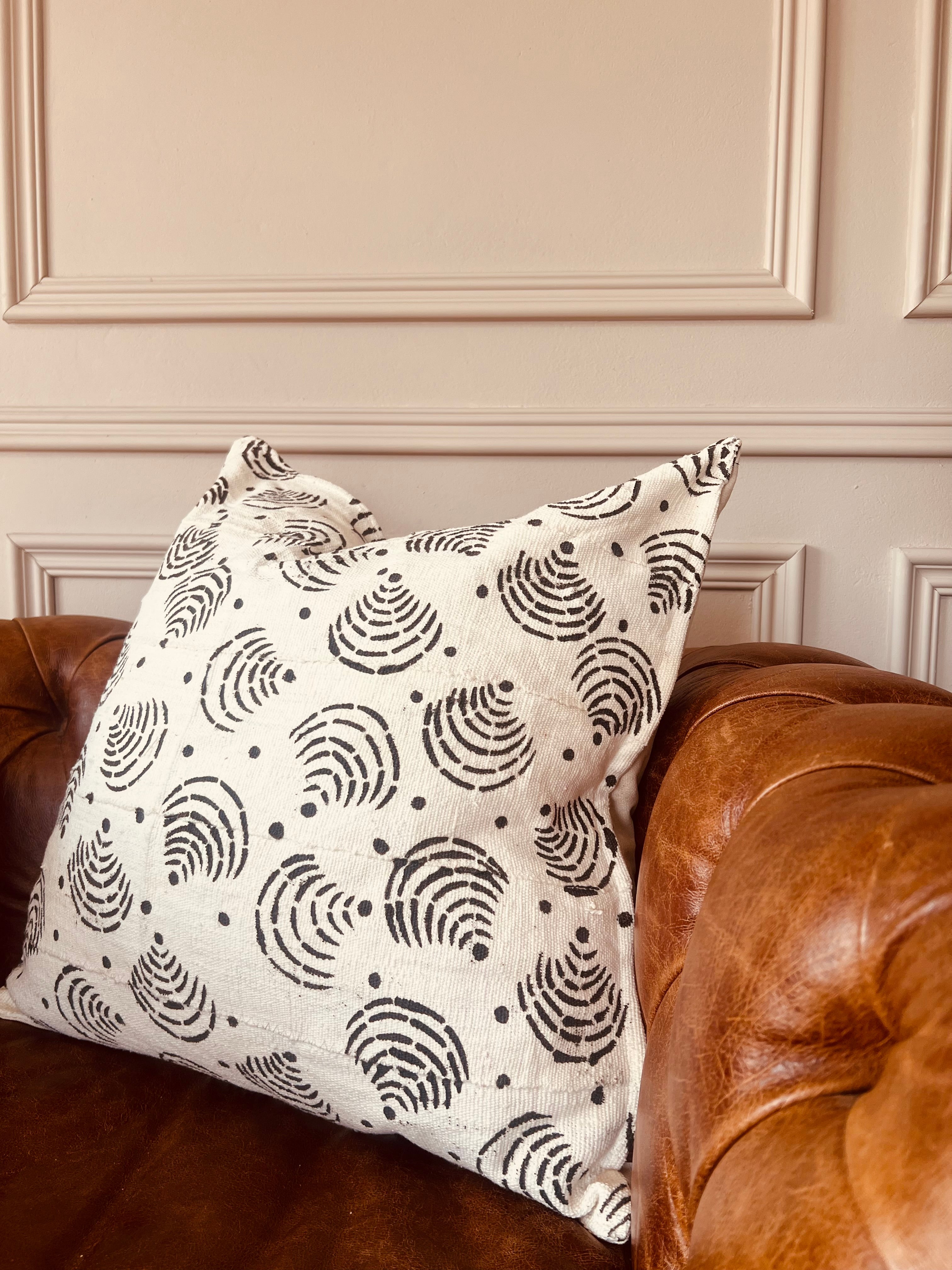 Niono Mudcloth Cushion Cover