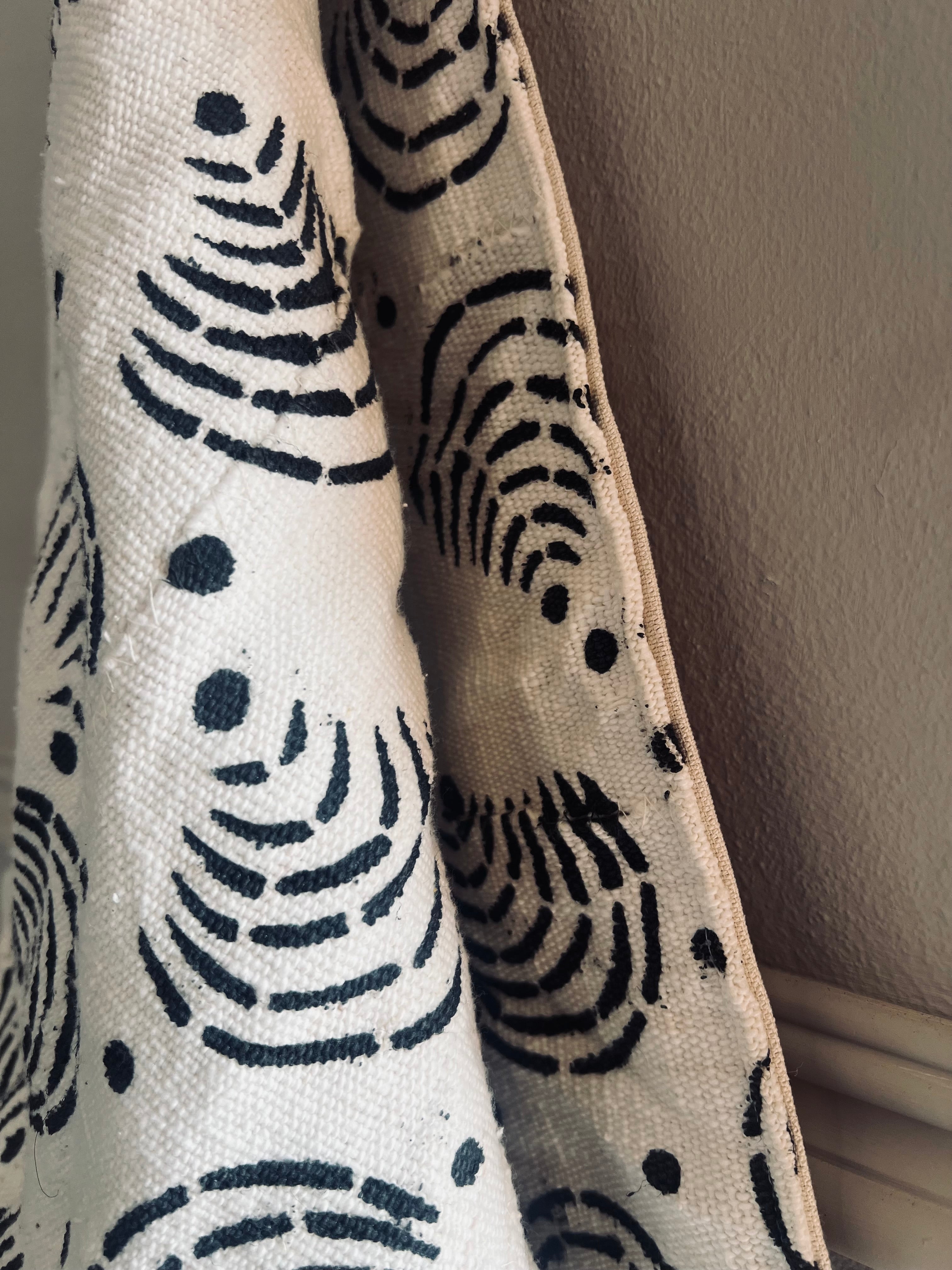 Niono Mudcloth Cushion Cover