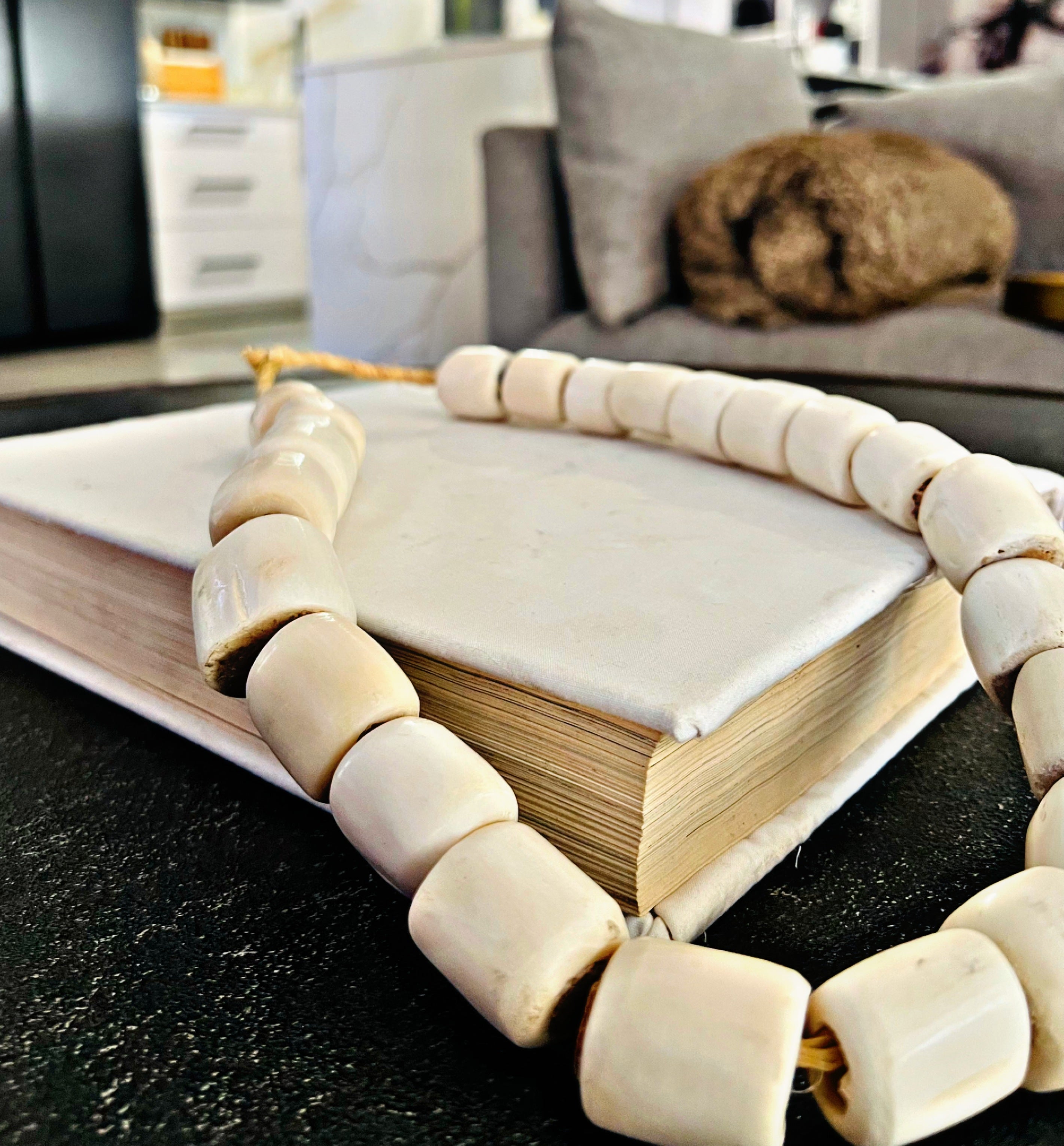 Large Camel Bone Necklace – Studio Bogolanfini