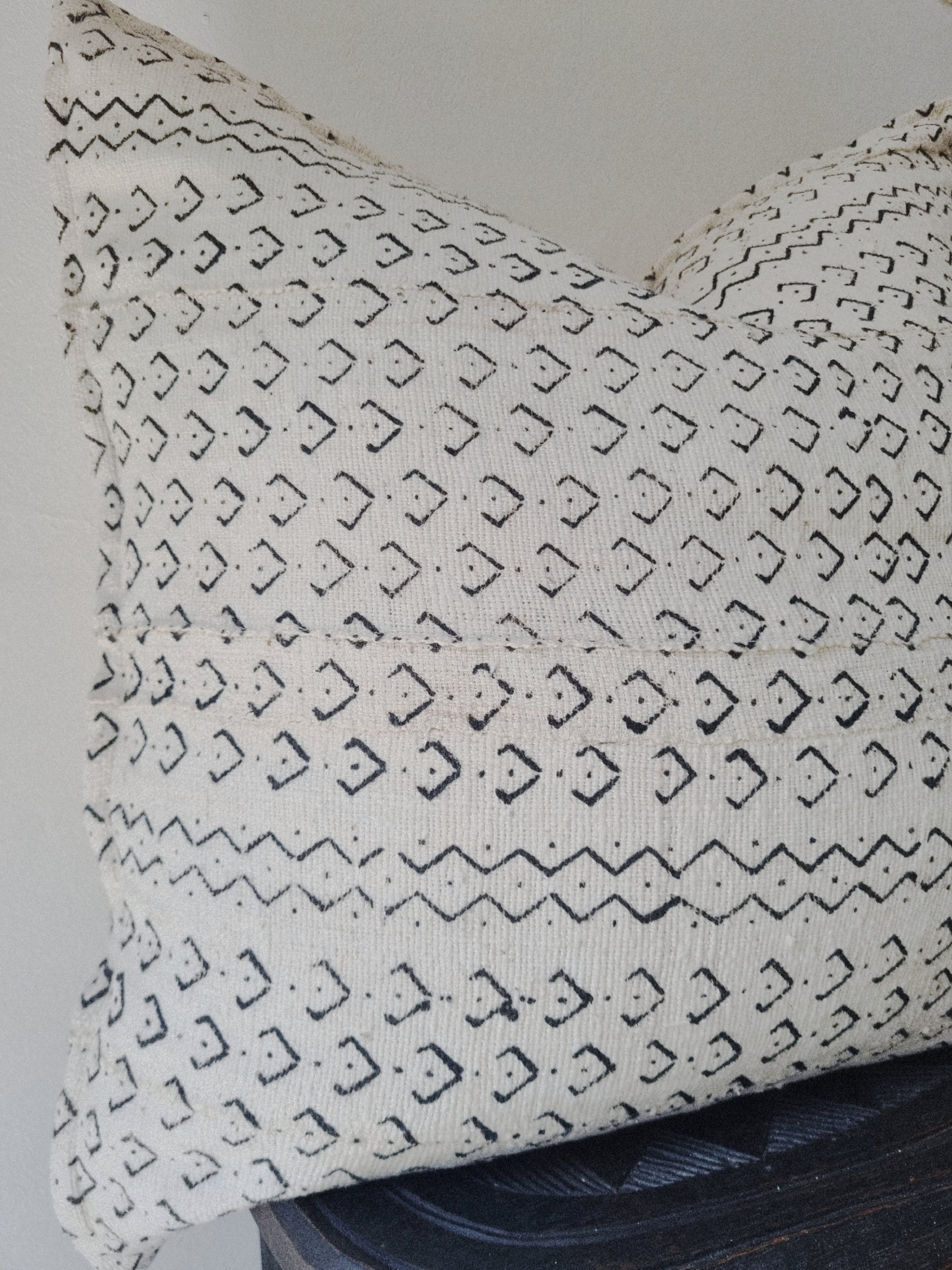 Koro Cream Mudcloth Cushion