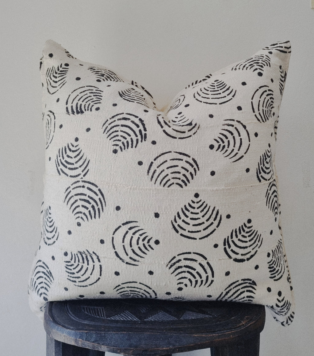 Niono Cream Mudcloth Cushion