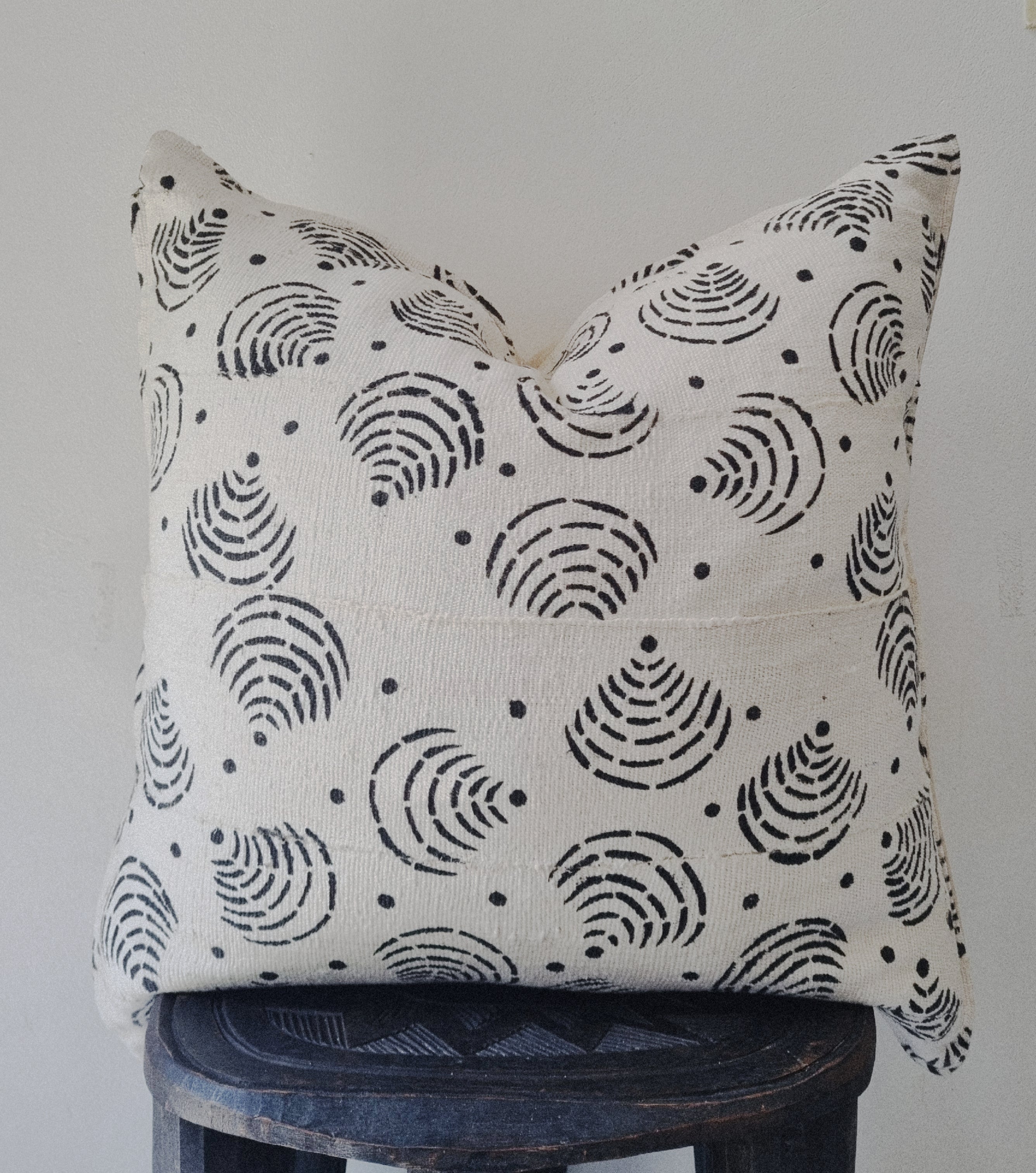 Niono Cream Mudcloth Cushion