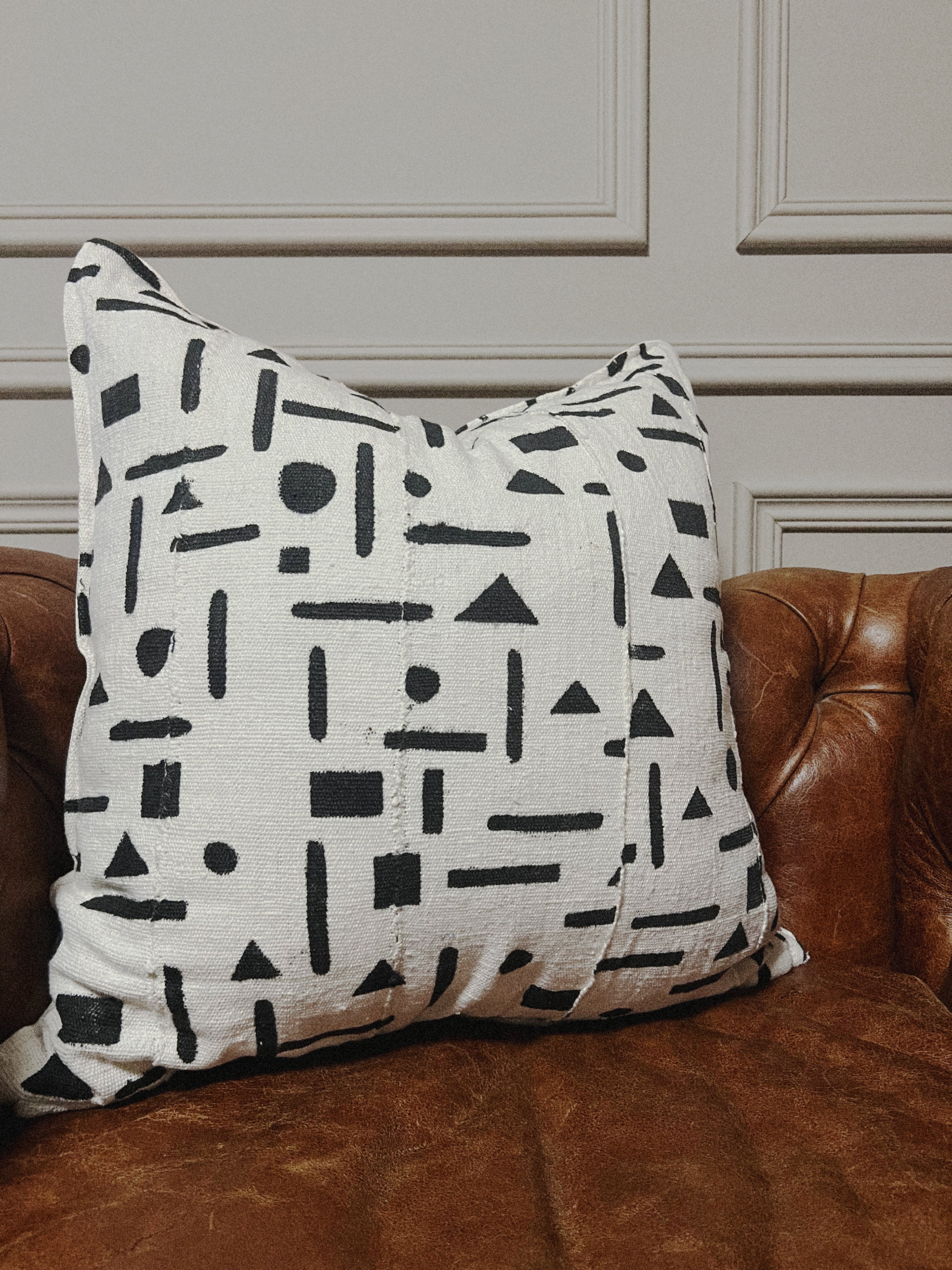 Zégoua Cream Mudcloth Cushion