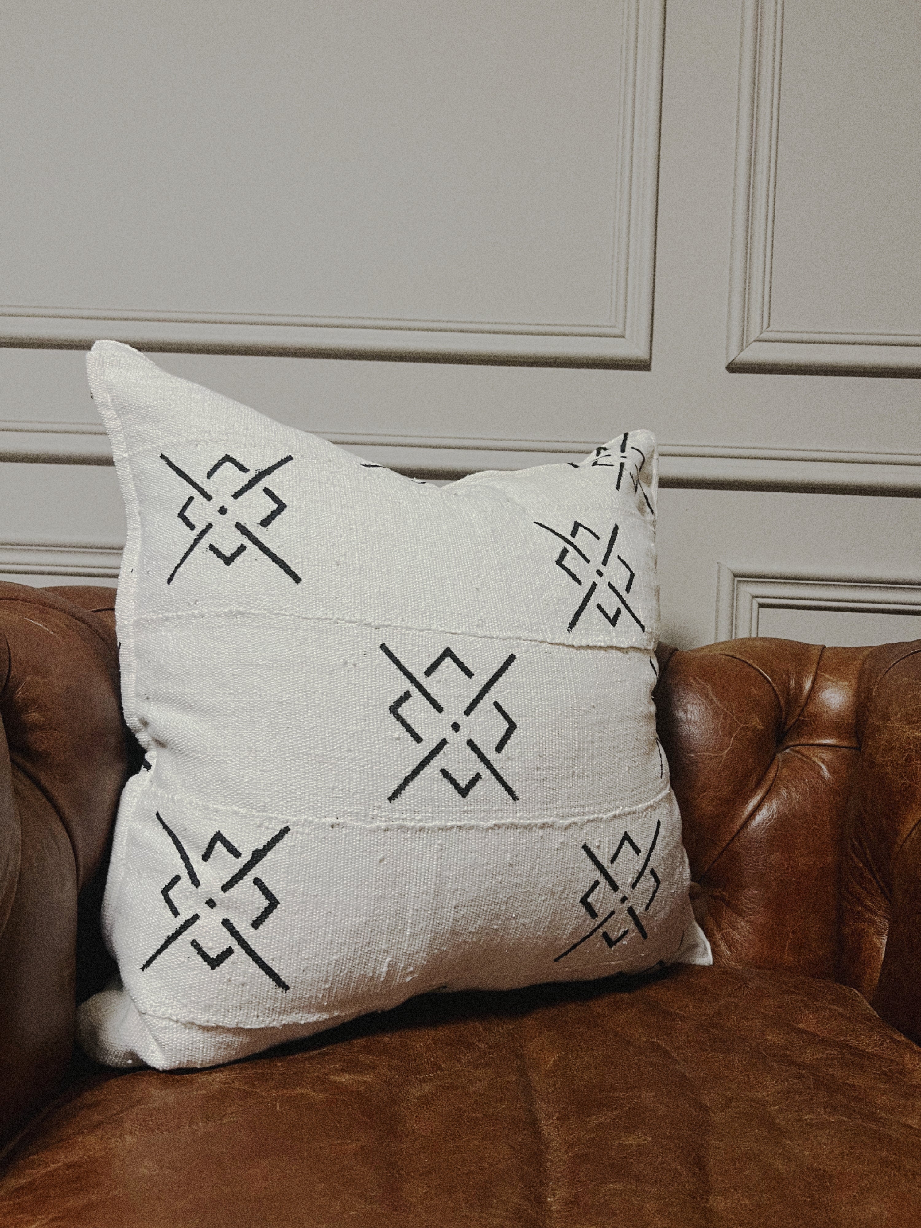 Gao Cream Mudcloth Cushion