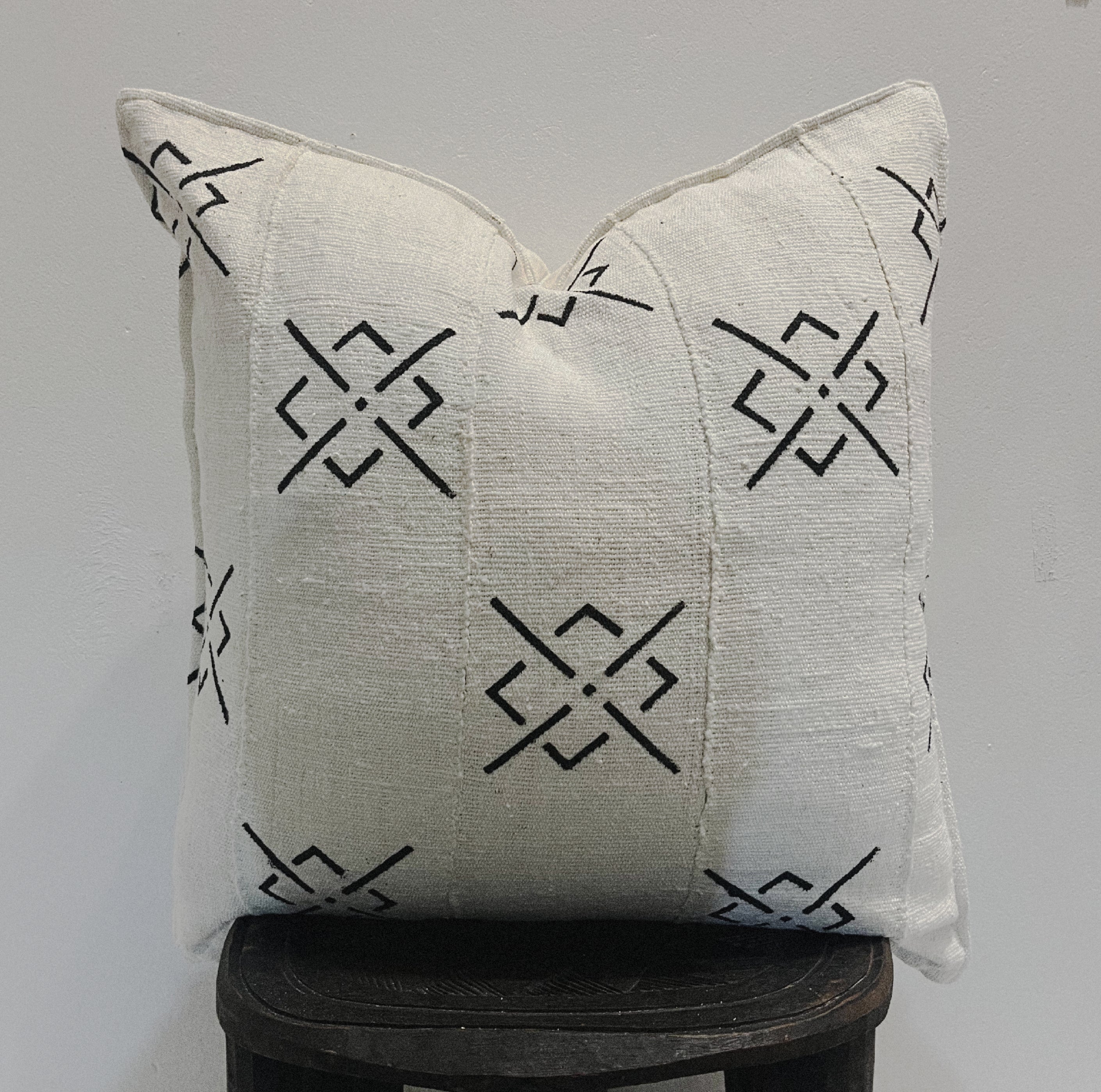 Gao Cream Mudcloth Cushion
