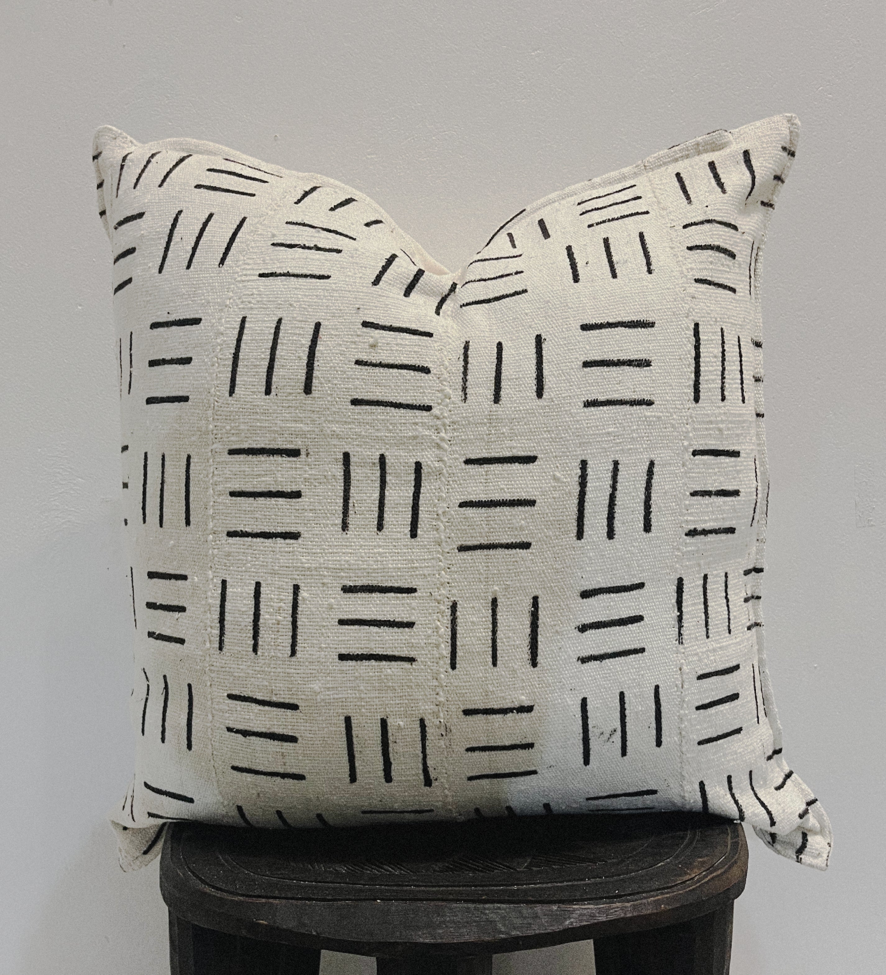 Ménaka Cream Mudcloth Cushion