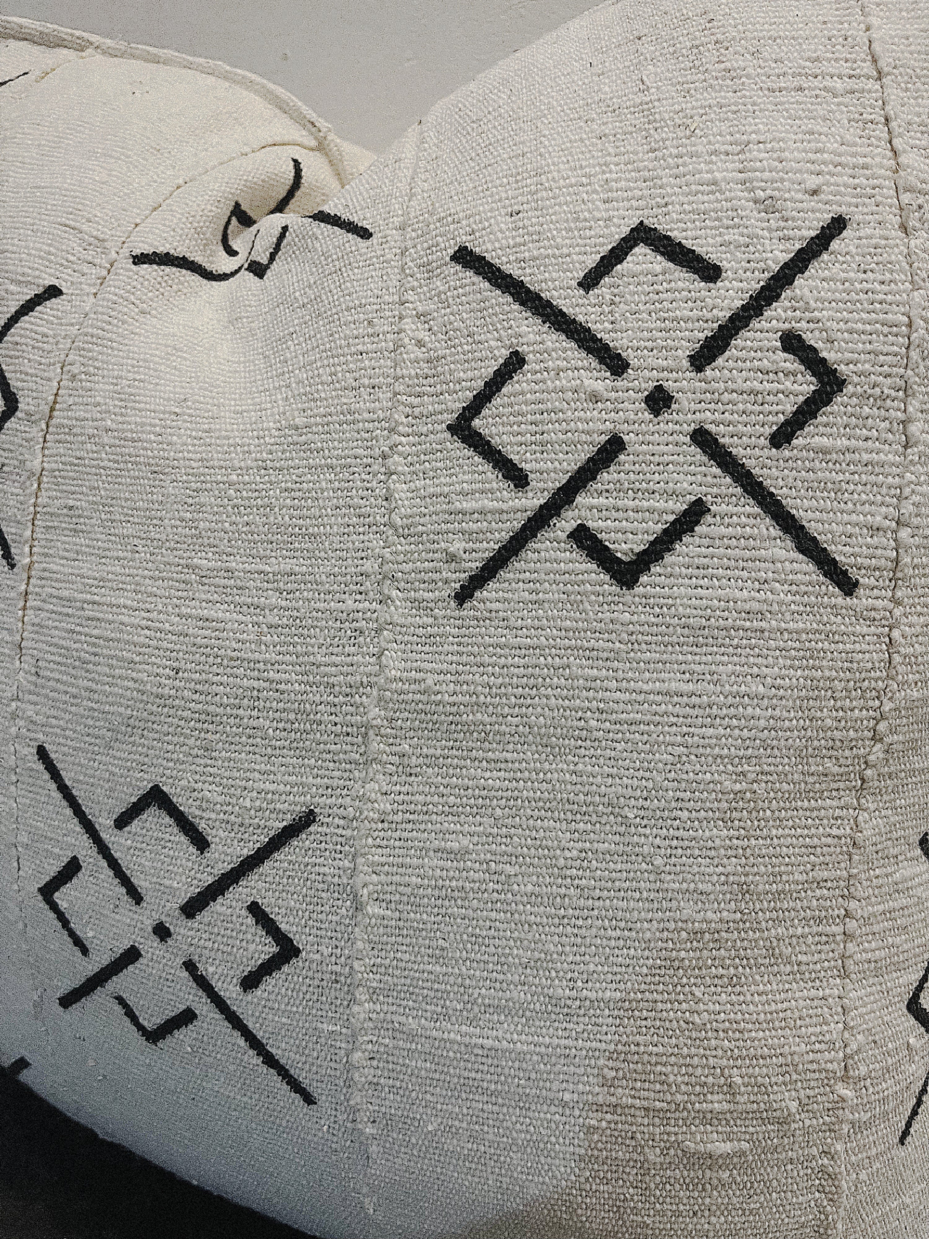 Gao Cream Mudcloth Cushion