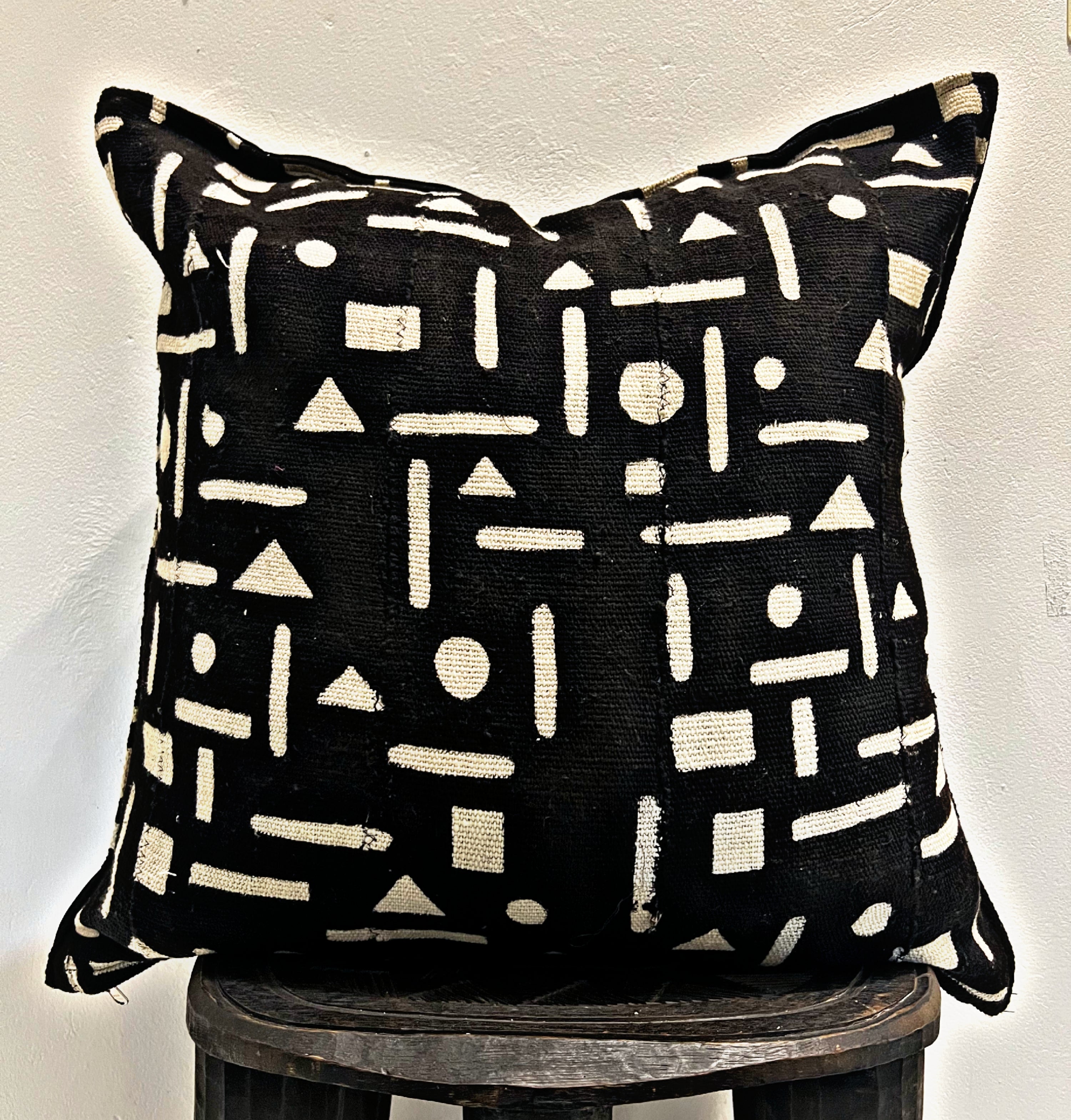Zégoua Black Mudcloth Cushion