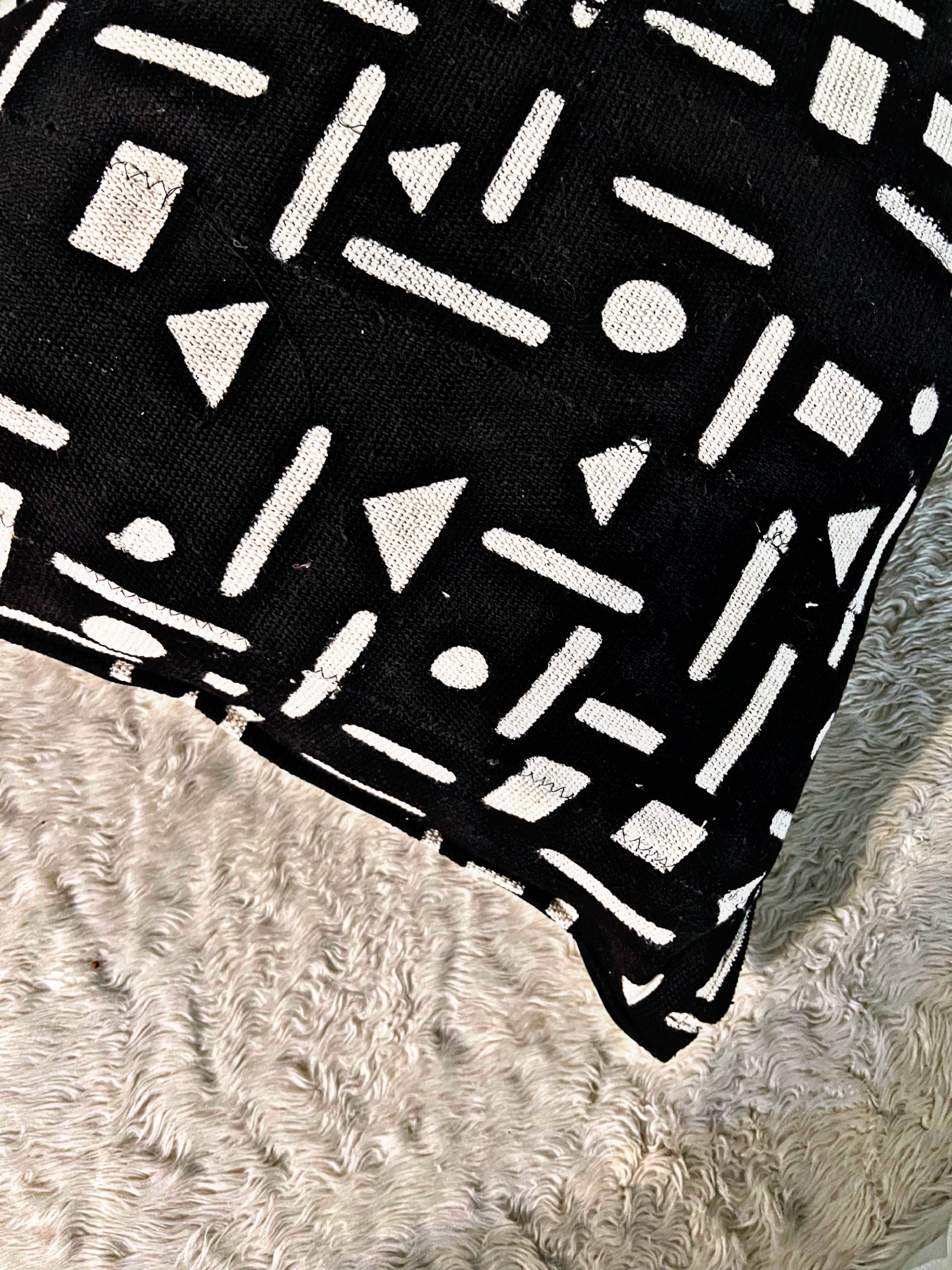 Zégoua Black Mudcloth Cushion