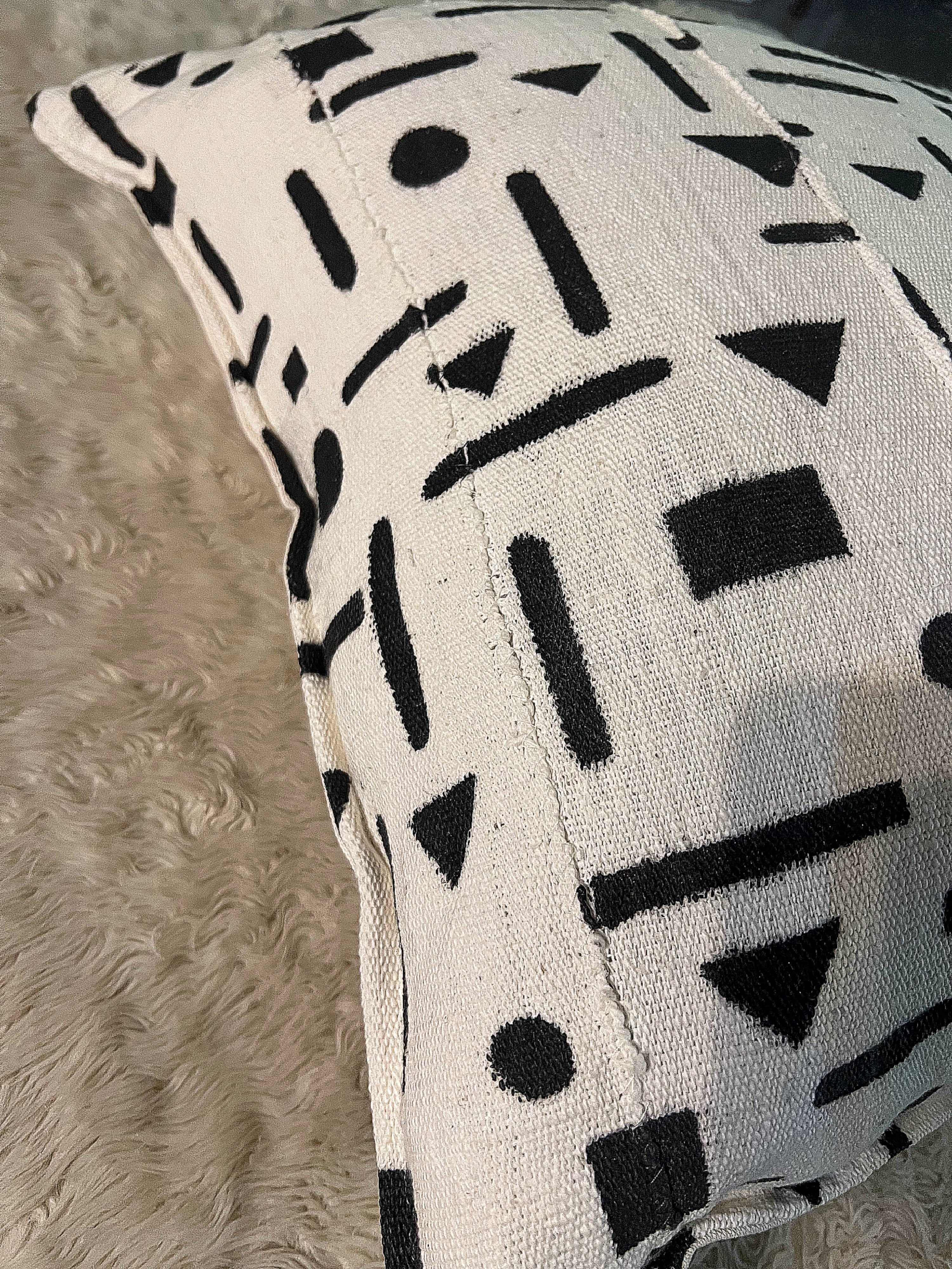 Zégoua Cream Mudcloth Cushion